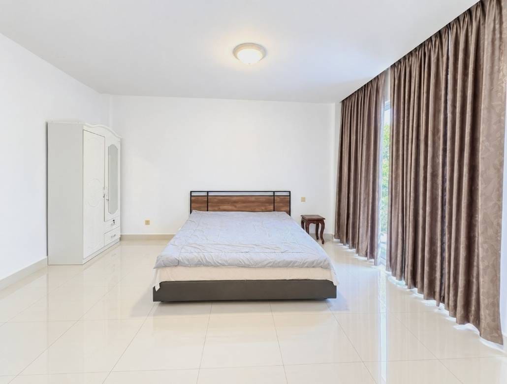 Link House For Rent in Nirouth, Chbar Ampov, Phnom Penh