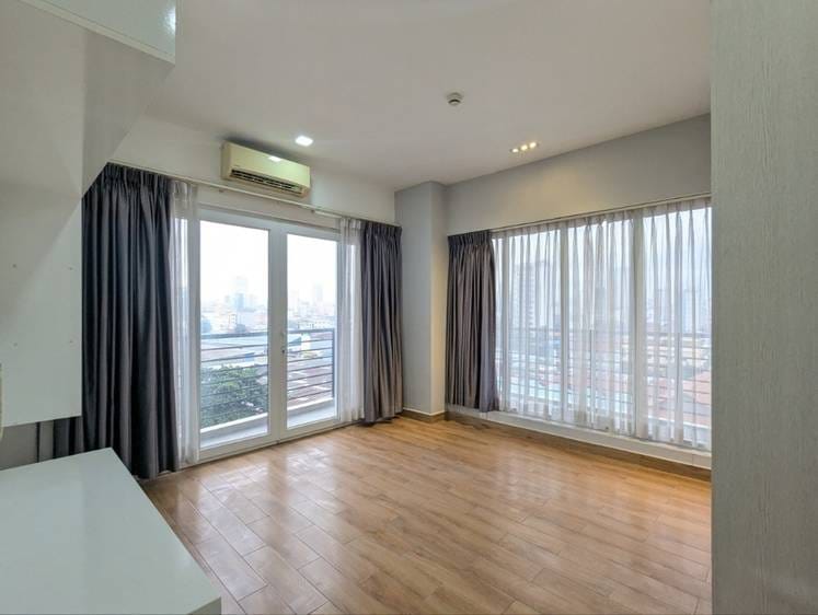 PS Crystal Condominium | $95,000 Condo