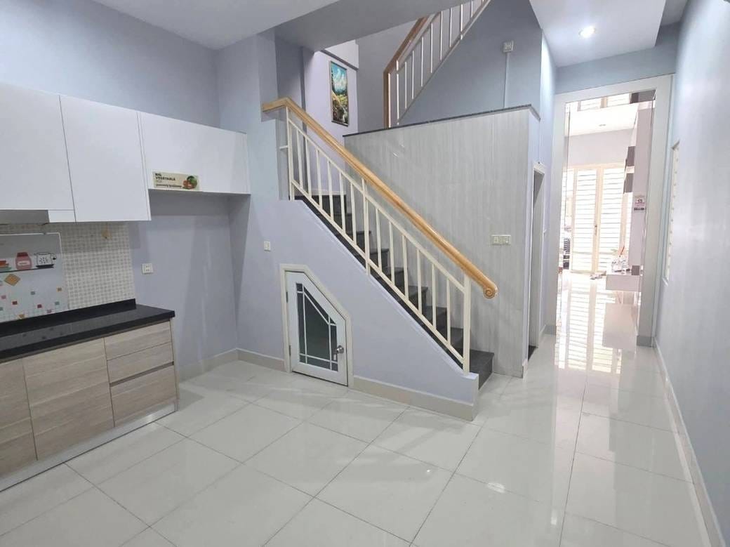 CommercialShophouse For Rent in Nirouth, Chbar Ampov, Phnom Penh