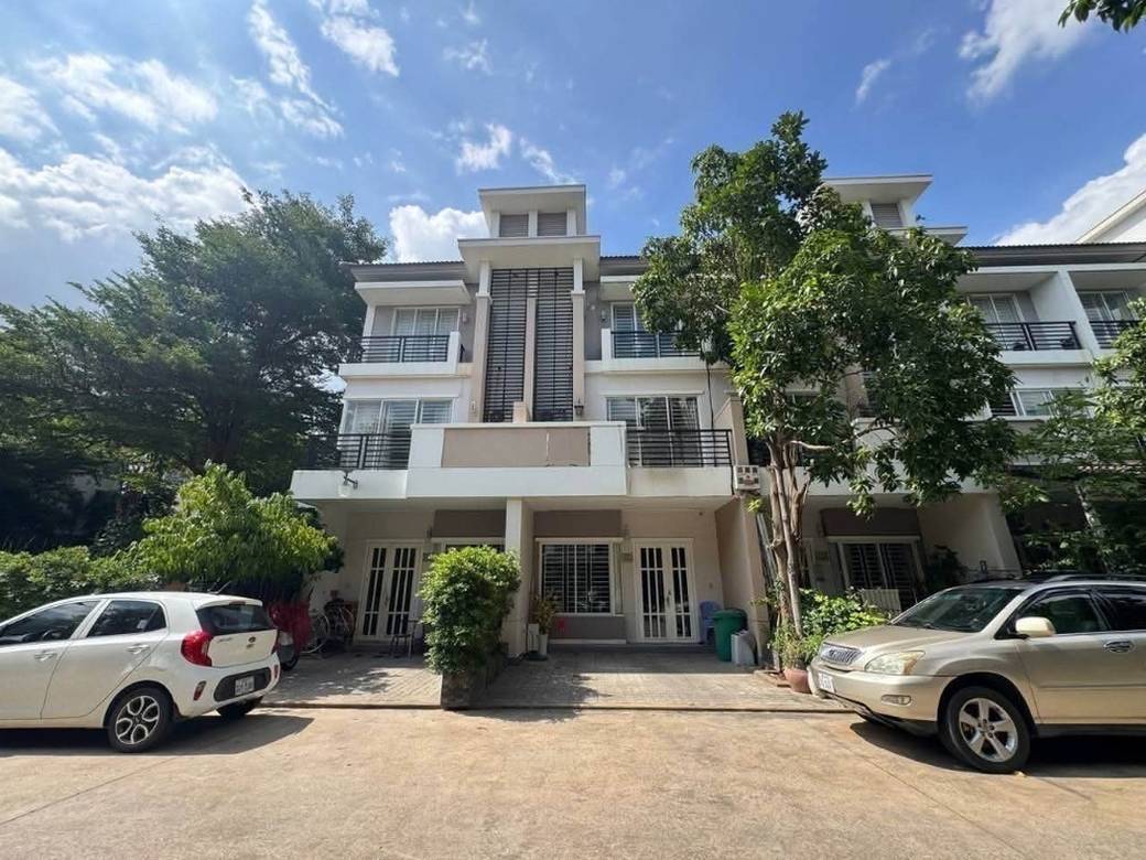 Link Villa (LA) For Sale | Borey Peng Huoth Beoung Snao | Mercurean 2