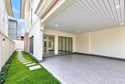 Borey Peng Huoth: The Star Platinum Eco Poli 2 | $375,000 Dvojvila