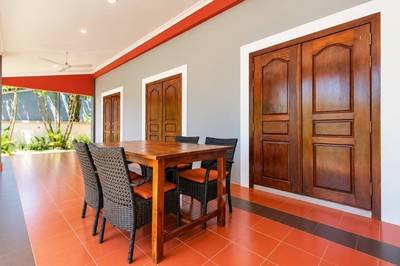 511 sqm Land Size House and lot K pronájmu