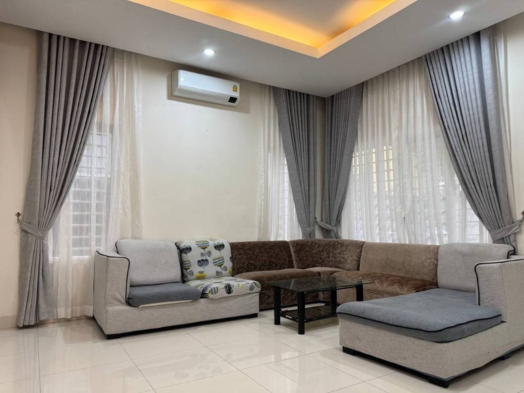 Borey Peng Huoth: The Star Platinum Mercurean I | Maison en rangée À louer de 136 m² de terrain