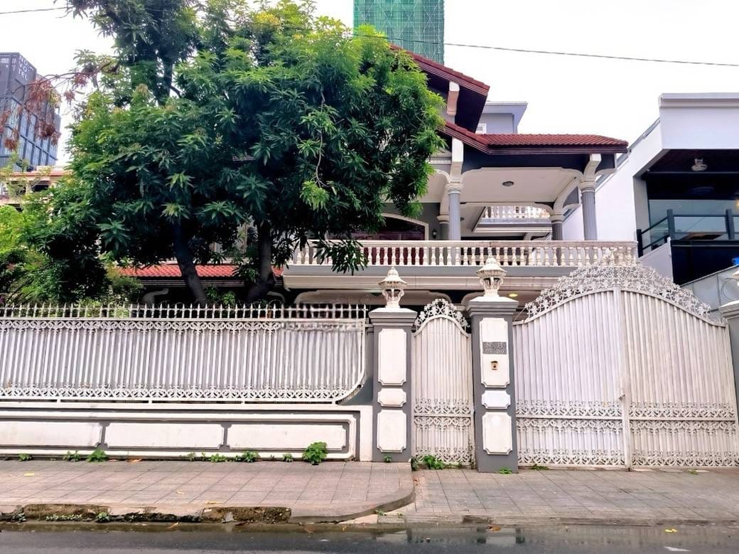 $6,500 Villa