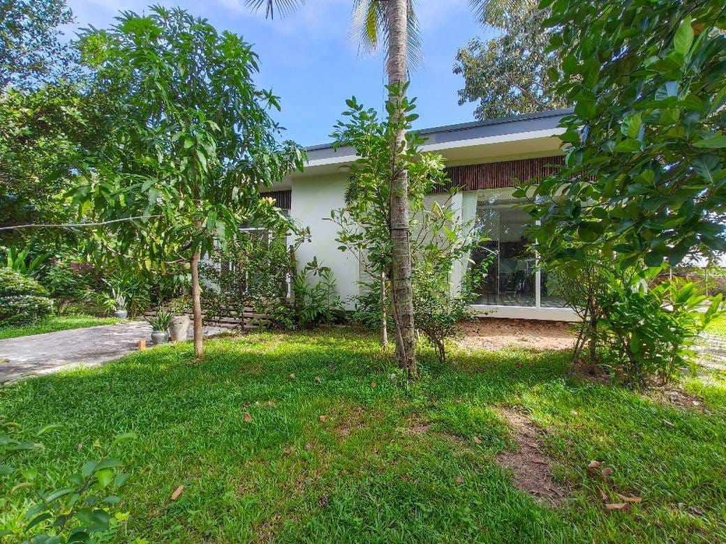 500 sqm Land Size House and lot K pronájmu