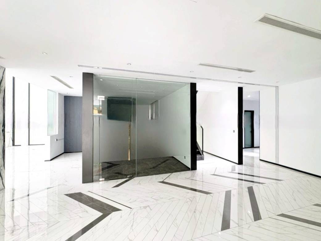 CommercialShophouse K pronájmu in Boeng Keng Kang $13,000
