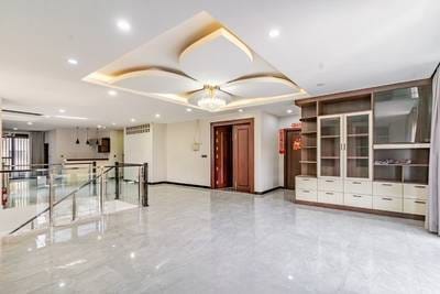 อาคาร สำหรับเช่า ใน Boeng Keng Kang $18,000
