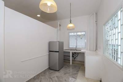 Flat House K pronájmu in Daun Penh $400