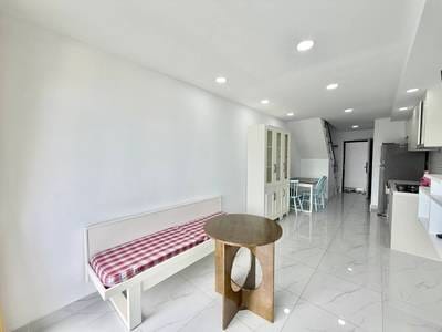 Zařízeno Condo K pronájmu