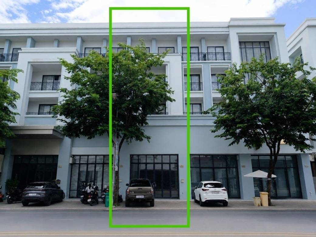 Commercial Shophouse for Rent in Borey Chip Mong Landmark 271l || On Commercial Street