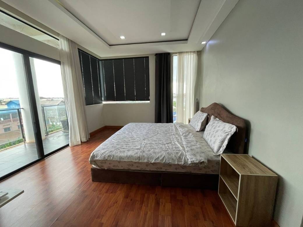 Condo Na wynajem w Sala Kamraeuk, Siem Reap