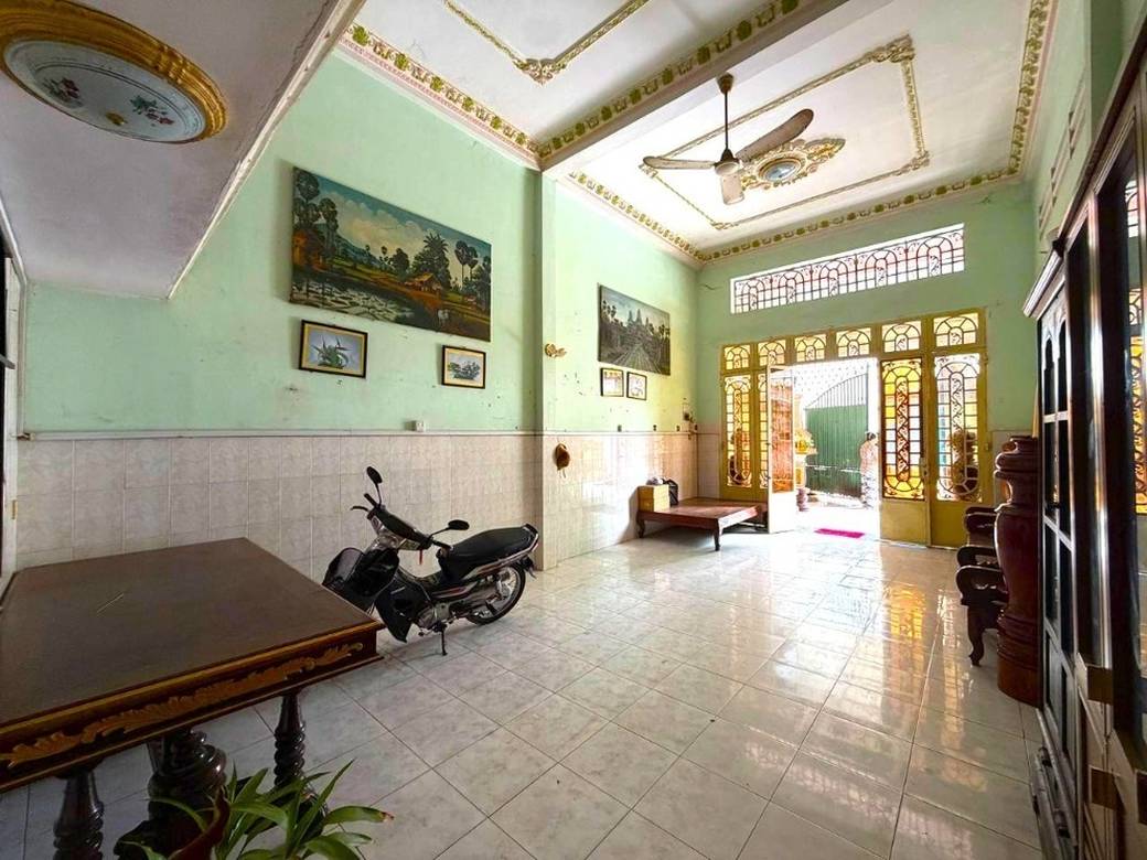 $600 Shophouse