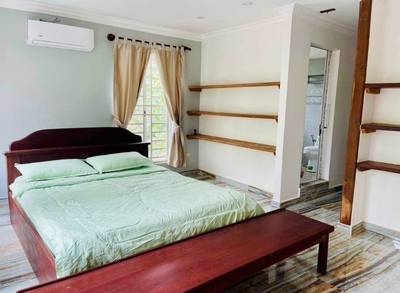 2 Bedrooms Apartmán K pronájmu for $350