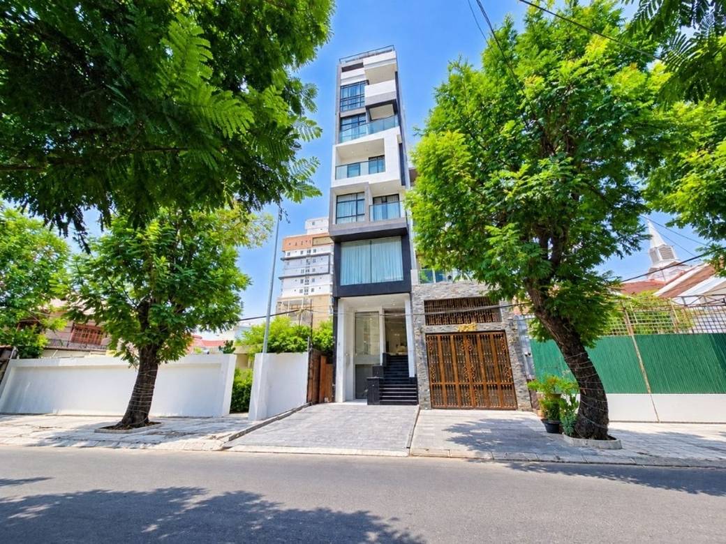 Building for Rent in Chamkarmon Area || Ready to move-in