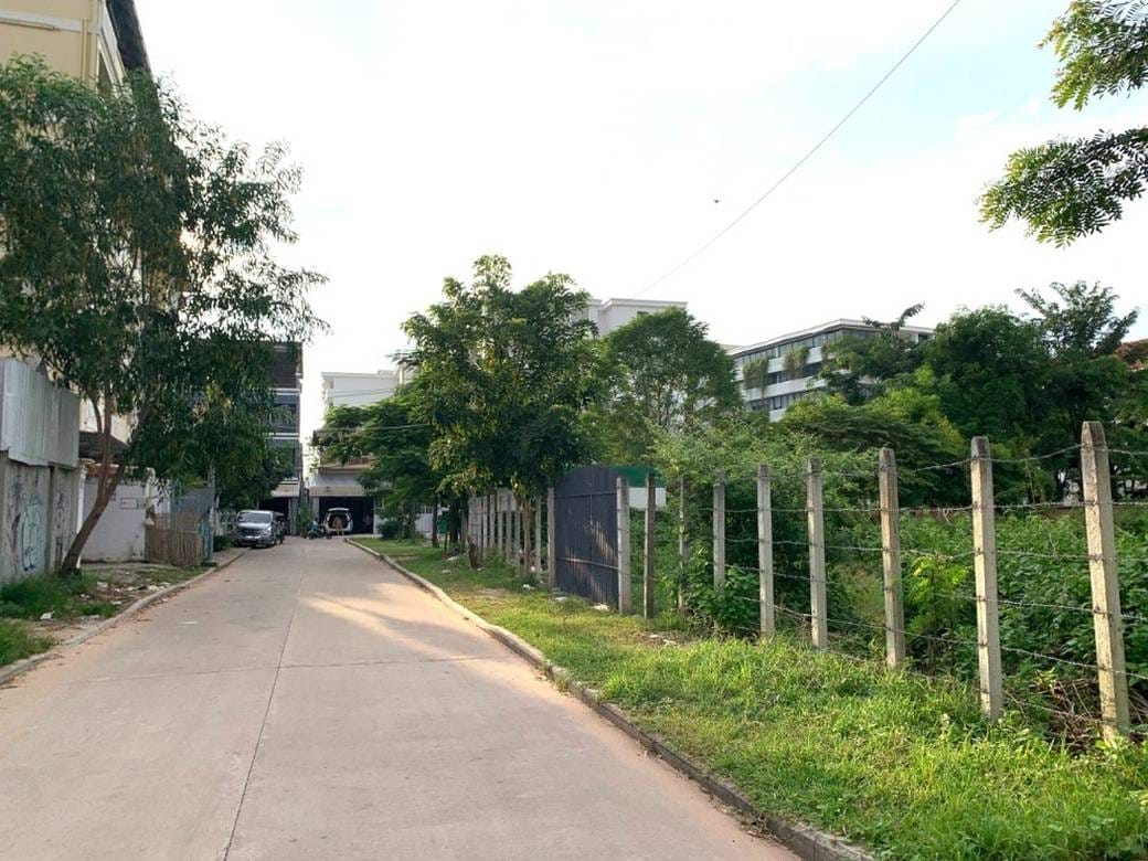 3,409 sqm Land Size Lot Na prodej
