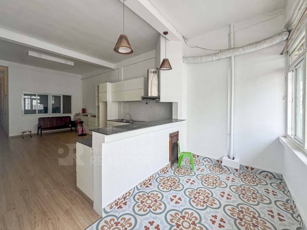 $68,000 Flat House