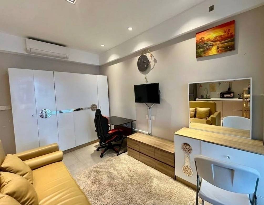 ខុនដូ គ្រឿងសង្ហារិម For Sale & Rent