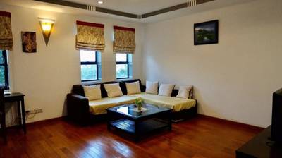 100 sqm Land Size House and lot K pronájmu