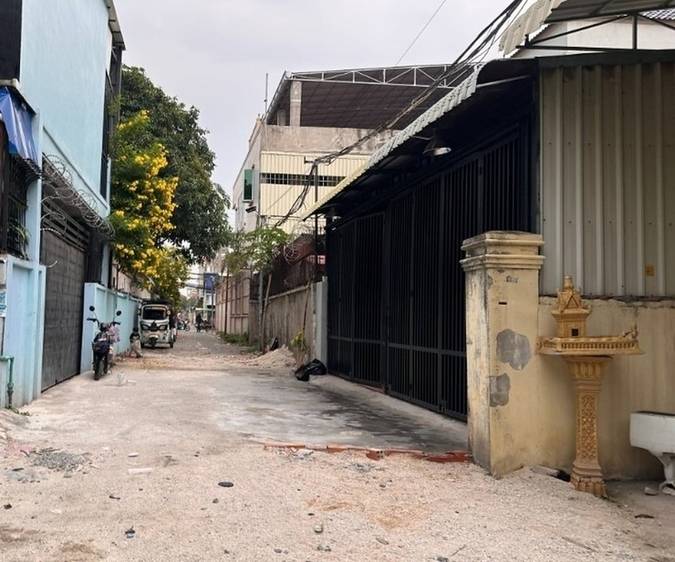 Flat House Na prodej in Ou Baek K'am, Sen Sok, Phnom Penh