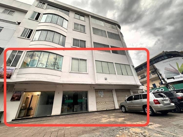 CommercialShophouse สำหรับเช่า ใน Mittapheap, 7 Makara, Phnom Penh