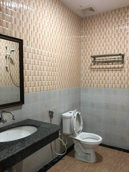 $1,800,000 Hotel