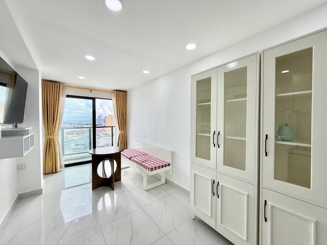 Condo For Rent in Tonle Bassac, Chamkarmon, Phnom Penh