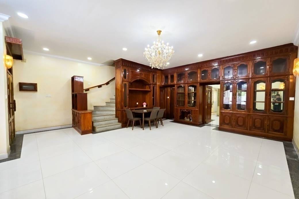 Villa For Rent in Tonle Bassac, Chamkarmon, Phnom Penh