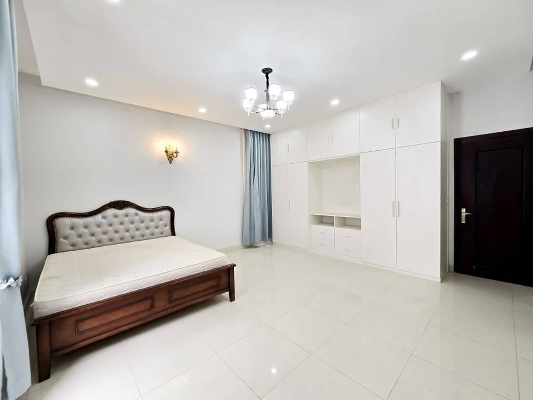 Villa For Rent in Chak Angrae Leu, Meanchey, Phnom Penh