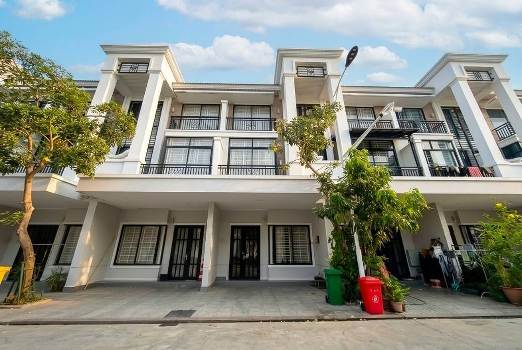 🏡 Hybrid Link Villa (LA) For Sale/Rent – Borey Peng Huoth Boeng Snor, Eco Delta