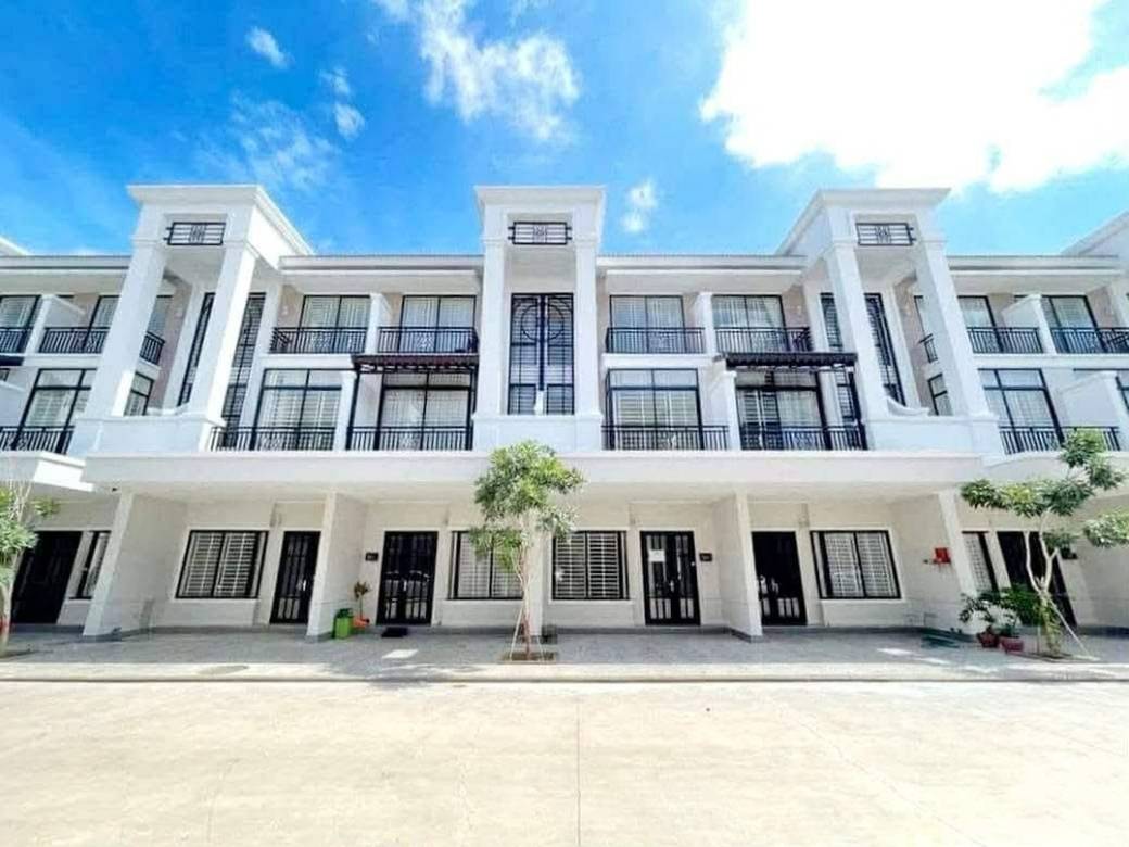 Link House For Sale in Veal Sbov, Chbar Ampov, Phnom Penh