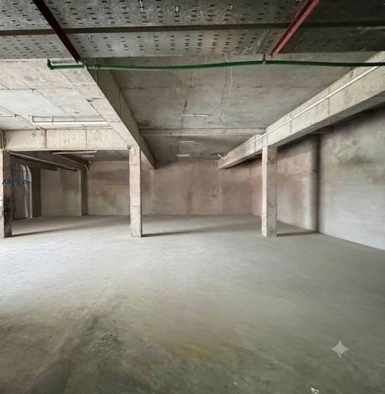 350 sqm Land Size CommercialShophouse Для Аренды for $4,500