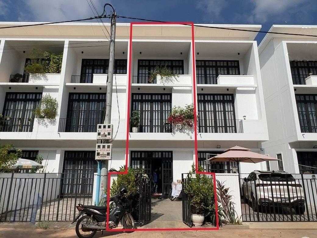Link House For Sale in Sala Kamraeuk, Siem Reap