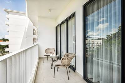 Velea Serviced Apartments & Suites | $880 Byt
