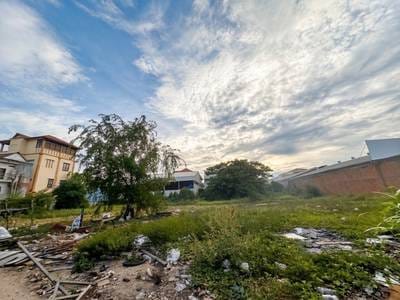 3,100 sqm Land Size Pozemky Na prodej