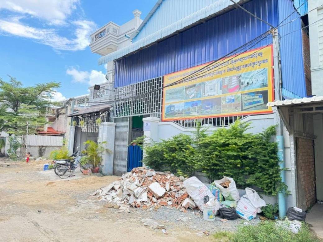 160 sqm Living Size Warehouse For Sale in Prek Pnov