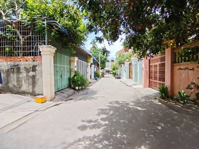Meanchey164平方米使用面积联排住宅出售