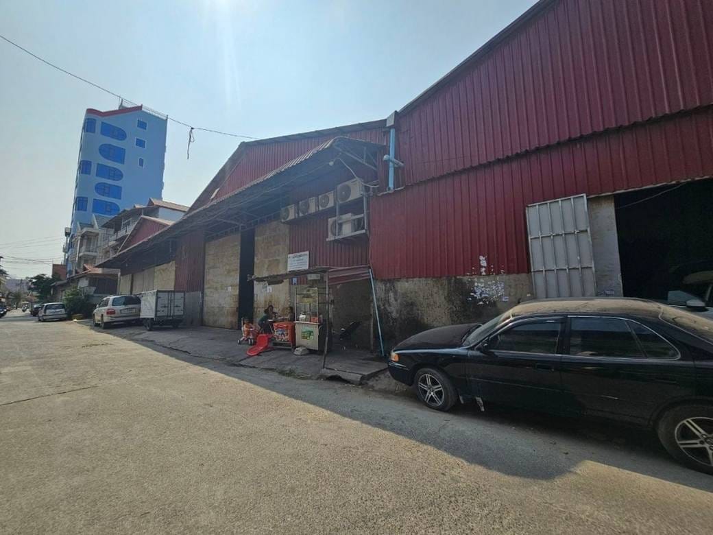 Warehouse For Sale in Chamkarmon $1,830,000