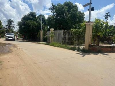 596 sqm Land Size House and lot For Sale