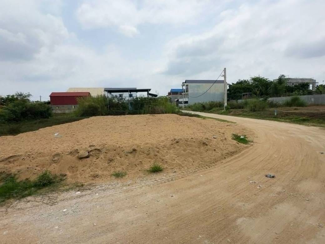 ที่ดิน สำหรับขาย ใน S'ang $85,000