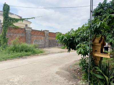 Link House For Sale in Cheung Aek, Dangkao, Phnom Penh