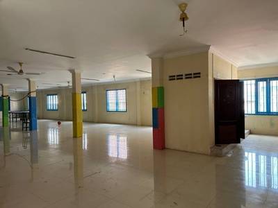 Bâtiment À louer à Nirouth, Chbar Ampov, Phnom Penh
