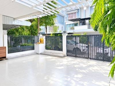 Borey Peng Huoth: The Star Platinum Mercurean I | $1,200 Dvojvila