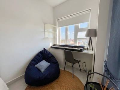 PS Crystal Condominium | 内装済みのマンション賃貸物件