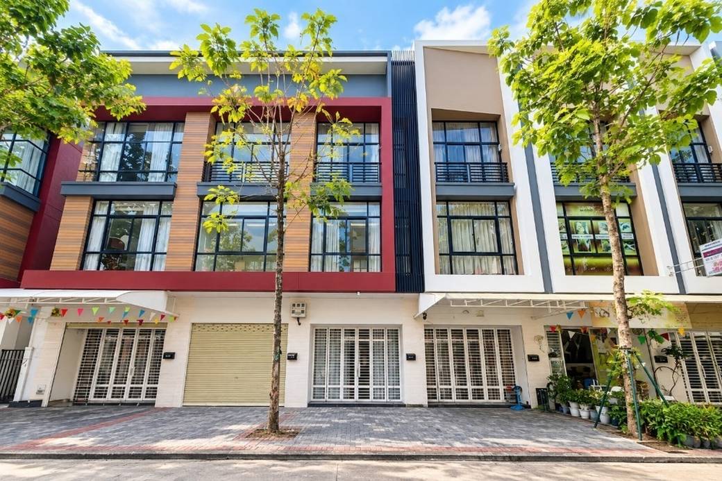 Maison-boutique À vendre à Veal Sbov, Chbar Ampov, Phnom Penh