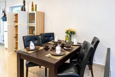Zařízeno Řadový dům For Sale & Rent