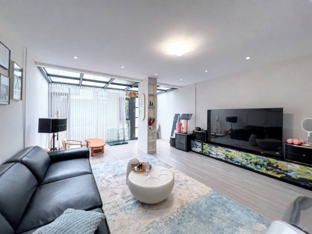 The Palms | Villa For Sale with 1 Parking Space