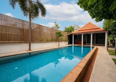 $690,000 Hotel