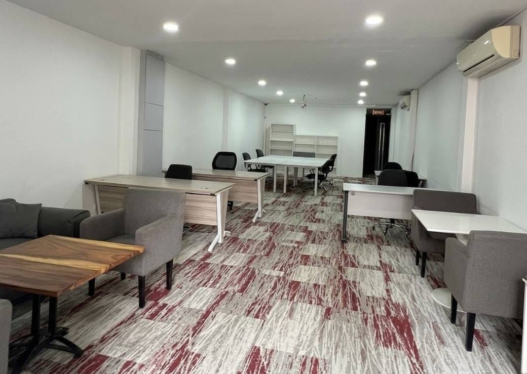 117 sqm Living Size Kanceláře K pronájmu in Boeng Keng Kang
