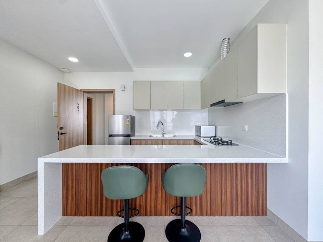 Apartment For Rent with 1 Parking Space