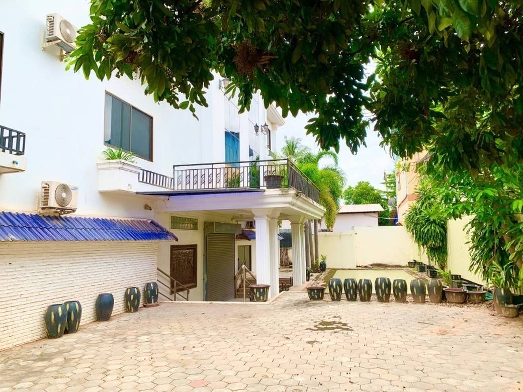 Hôtel À vendre de 800 m² de terrain